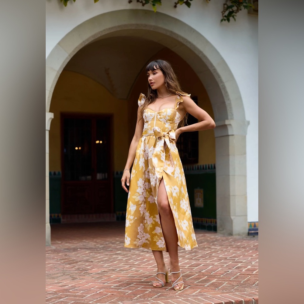 V. Chapman Vera Dress in Gold Baroque Floral
